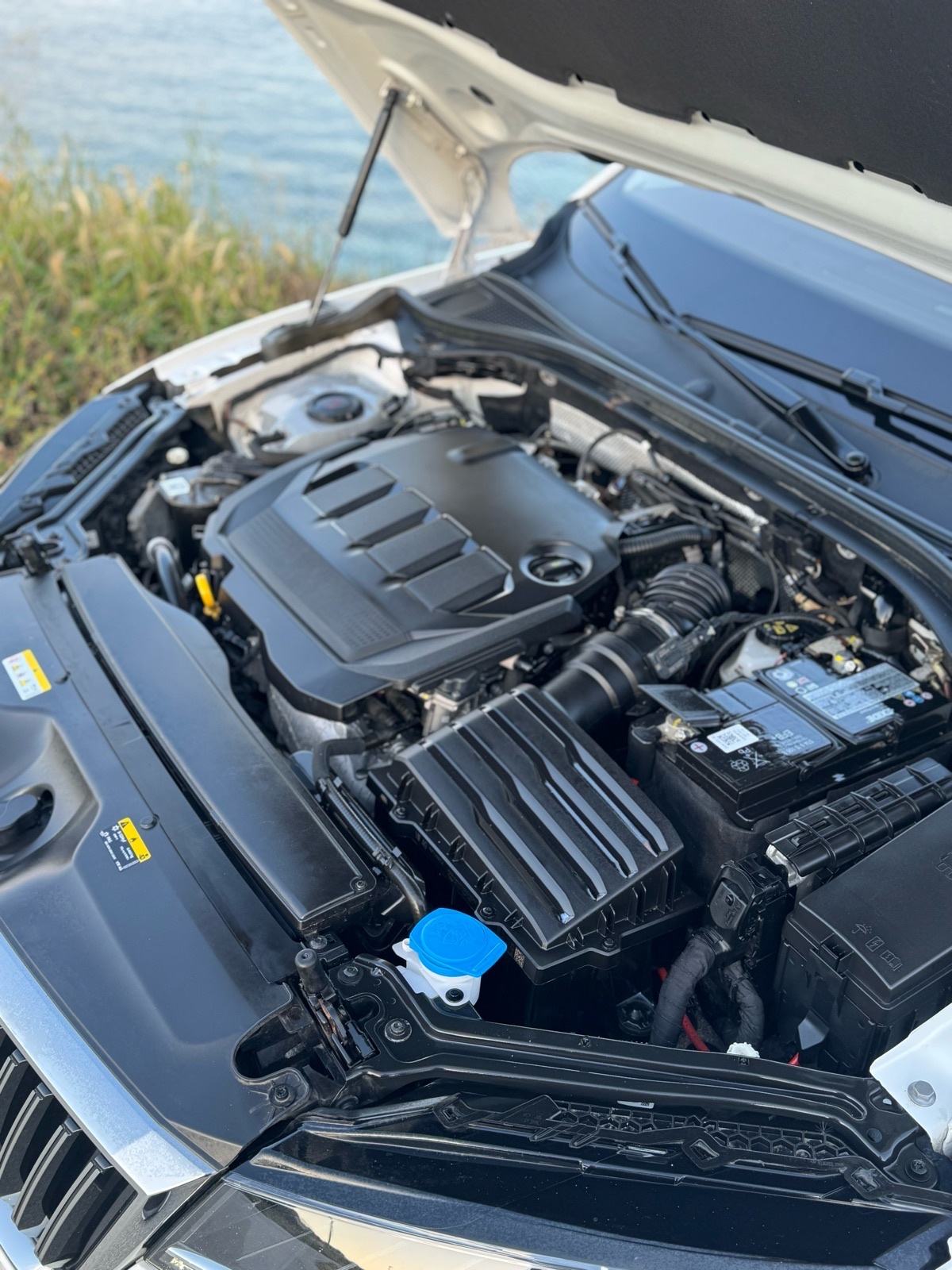 Škoda Superb Combi 2,0 TDI Premium Edition, fotografija 9