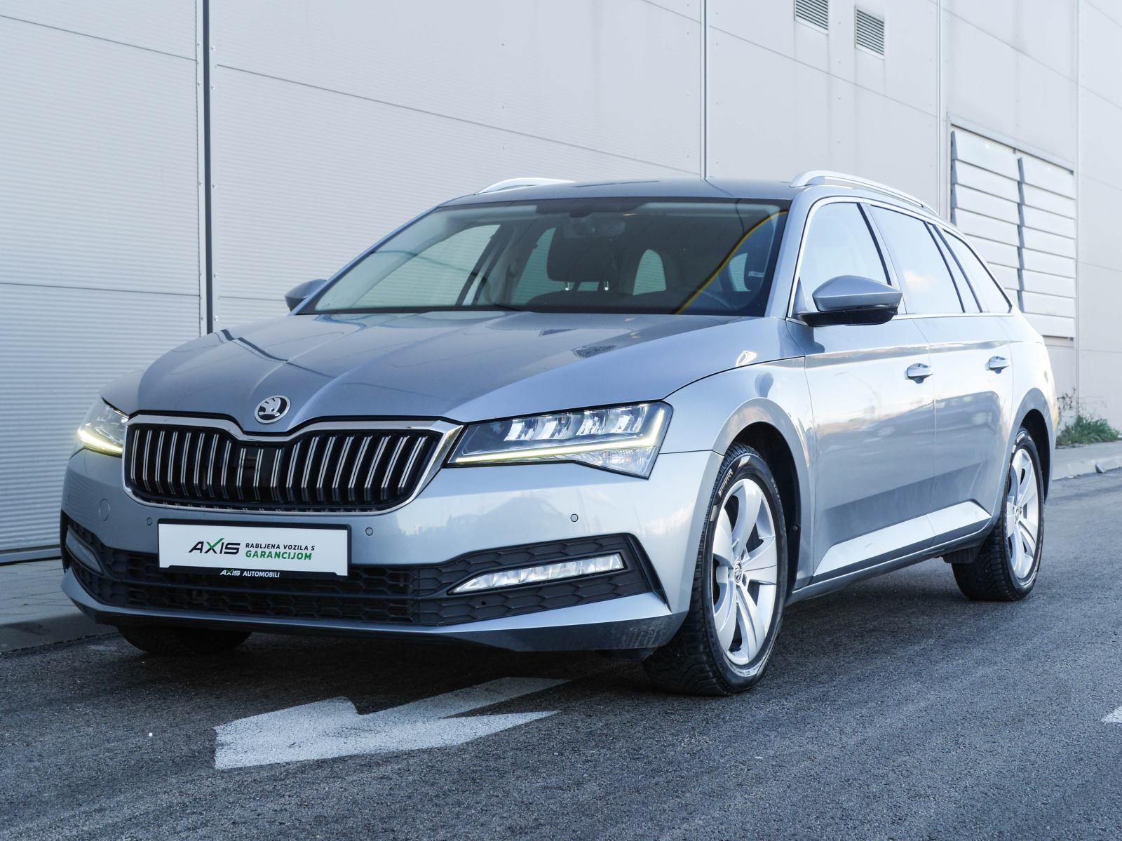 Škoda Superb Combi 2,0 TDI DSG ⭐AKCIJA - 2G. JAMSTVA + REGISTRACIJA⭐, fotografija 3