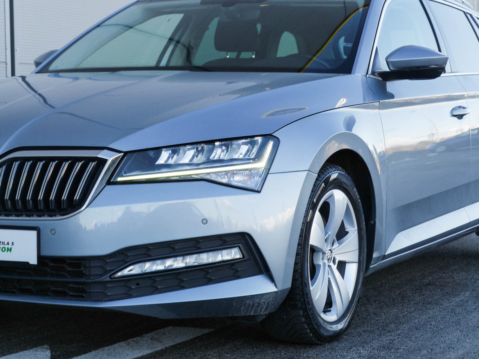 Škoda Superb Combi 2,0 TDI DSG ⭐AKCIJA - 2G. JAMSTVA + REGISTRACIJA⭐, fotografija 4