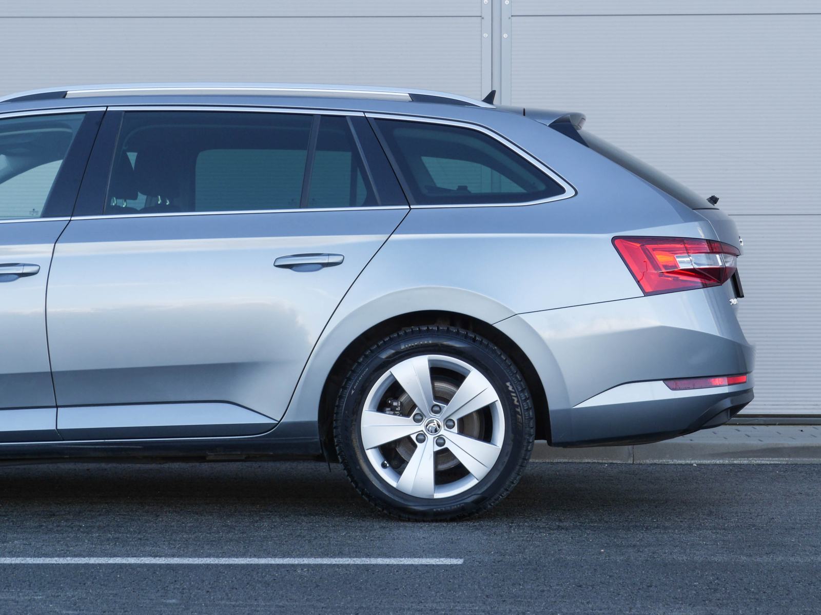 Škoda Superb Combi 2,0 TDI DSG ⭐AKCIJA - 2G. JAMSTVA + REGISTRACIJA⭐, fotografija 6