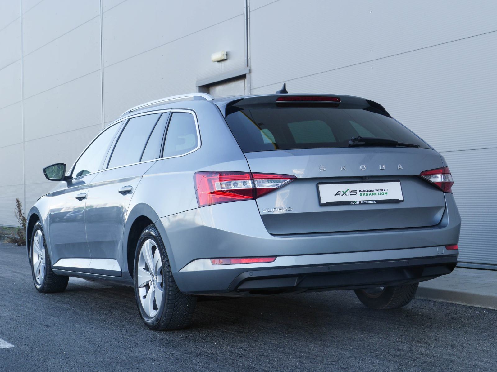 Škoda Superb Combi 2,0 TDI DSG ⭐AKCIJA - 2G. JAMSTVA + REGISTRACIJA⭐, fotografija 7