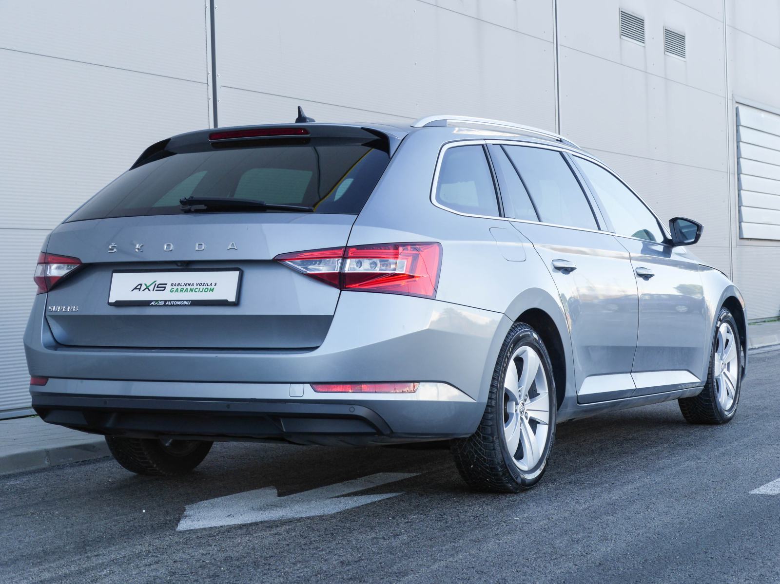 Škoda Superb Combi 2,0 TDI DSG ⭐AKCIJA - 2G. JAMSTVA + REGISTRACIJA⭐, fotografija 11