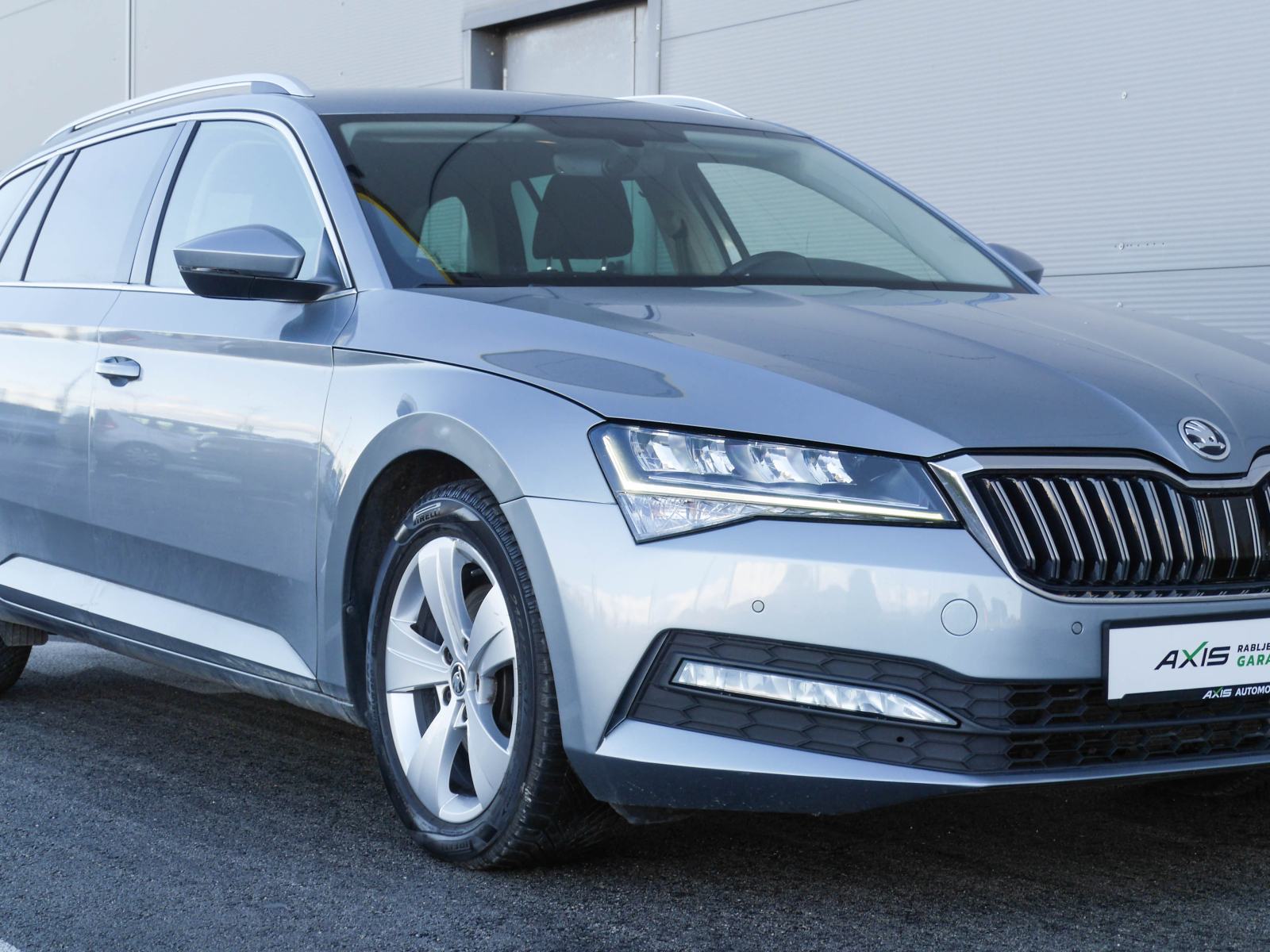 Škoda Superb Combi 2,0 TDI DSG ⭐AKCIJA - 2G. JAMSTVA + REGISTRACIJA⭐, fotografija 16