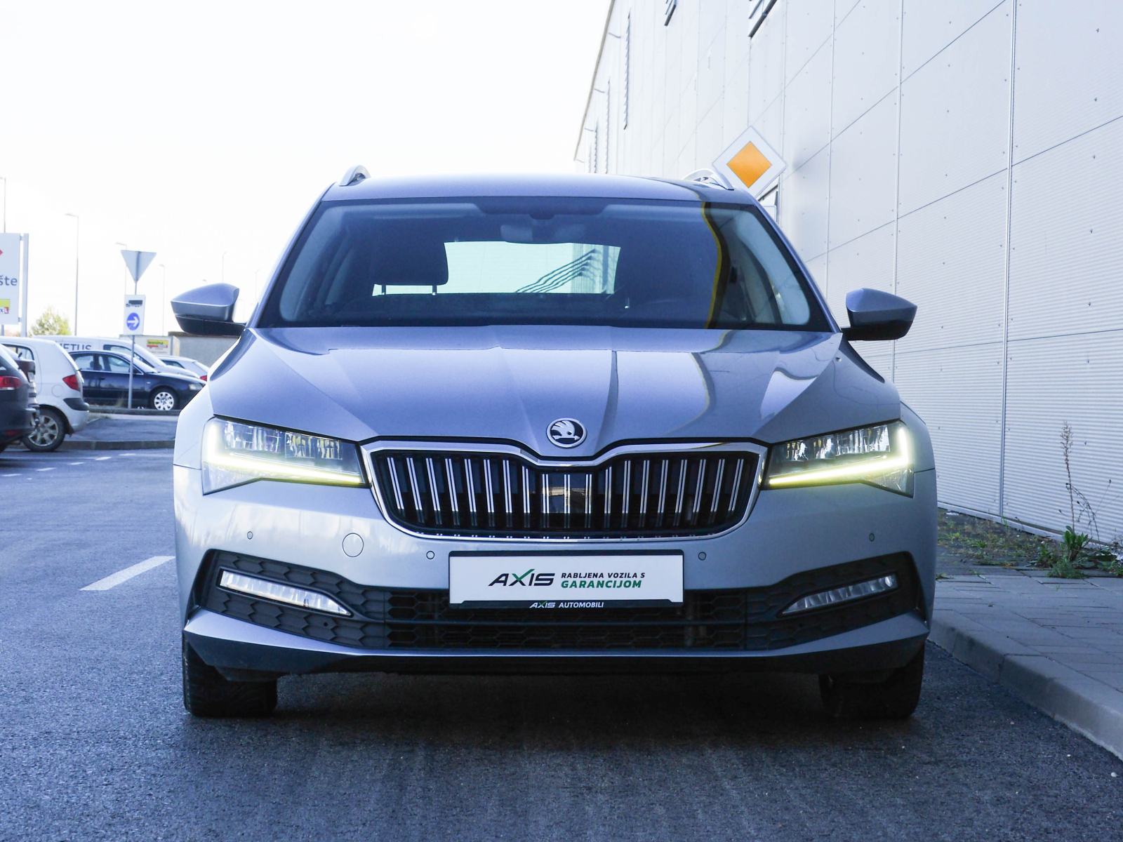 Škoda Superb Combi 2,0 TDI DSG ⭐AKCIJA - 2G. JAMSTVA + REGISTRACIJA⭐, fotografija 17