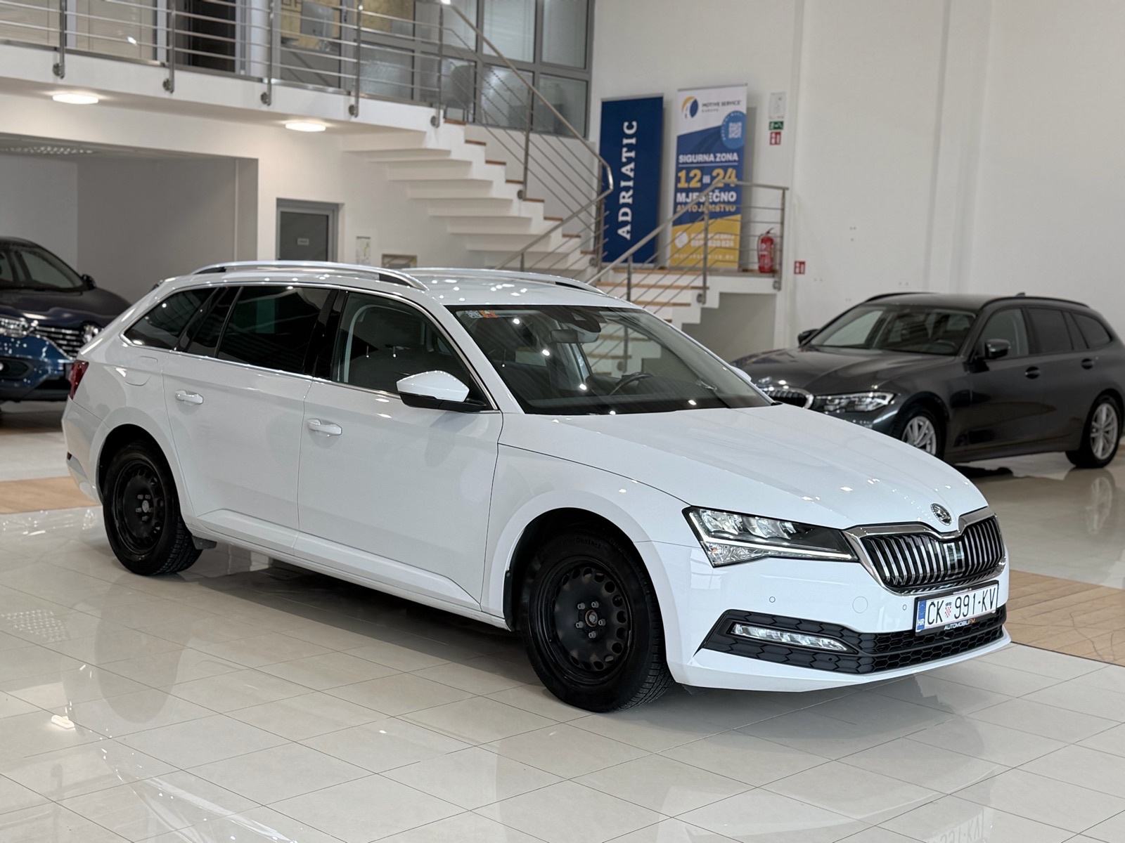 Škoda Superb Combi 2,0 TDI | DSG | 2022 | PDC | 17” |, fotografija 12