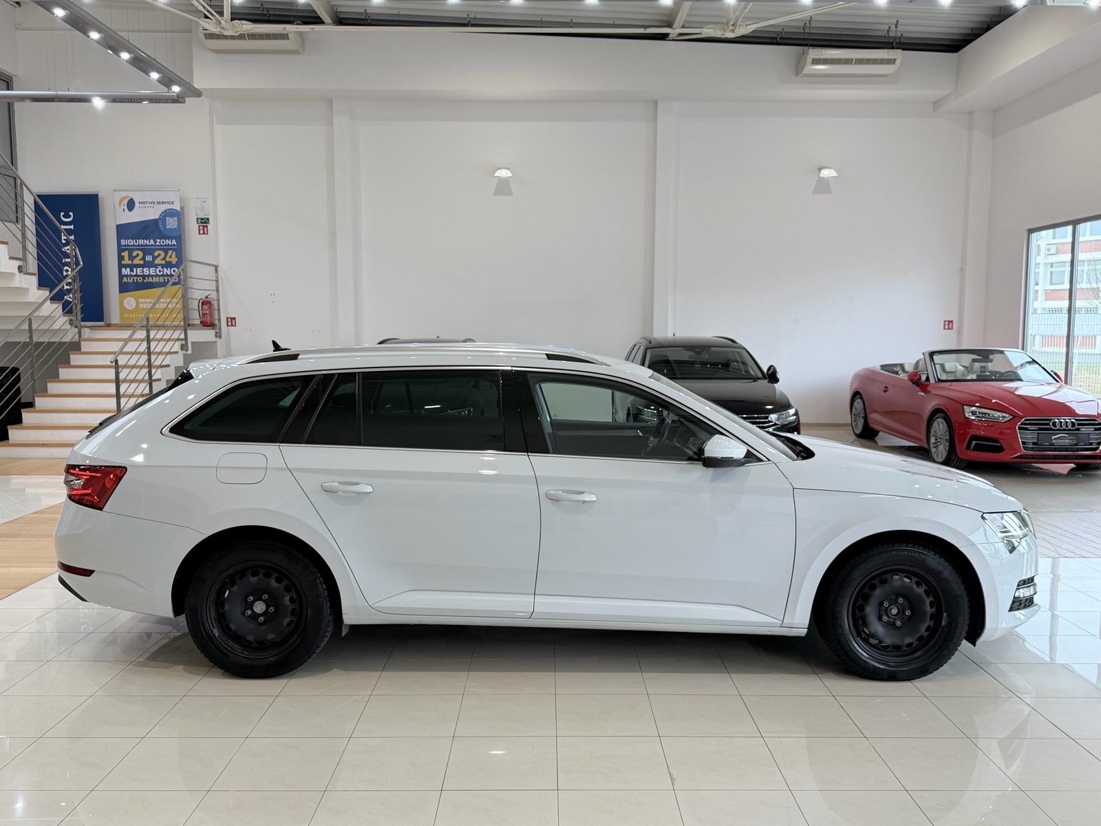 Škoda Superb Combi 2,0 TDI | DSG | 2022 | PDC | 17” |, fotografija 11