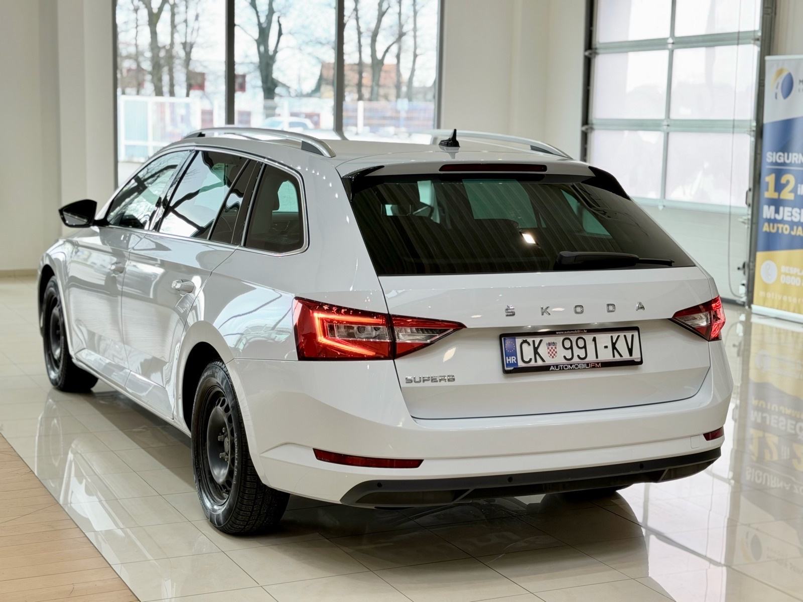 Škoda Superb Combi 2,0 TDI | DSG | 2022 | PDC | 17” |, fotografija 6