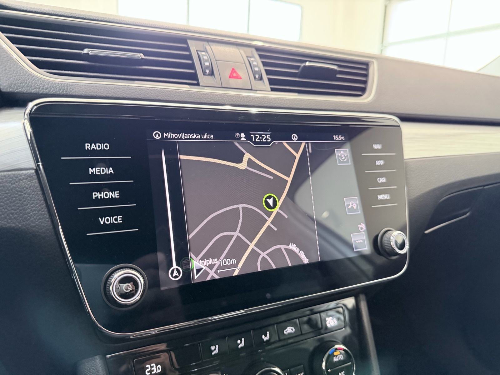 Škoda Superb Combi 2,0 TDI | DSG | 2022 | PDC | 17” |, fotografija 19