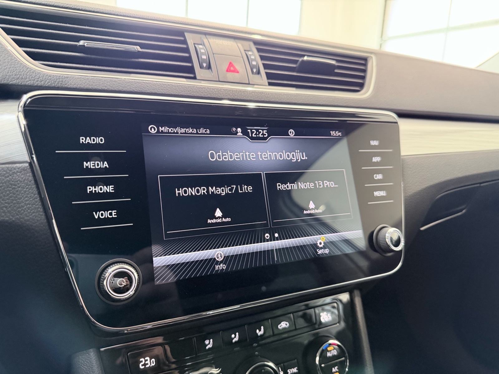 Škoda Superb Combi 2,0 TDI | DSG | 2022 | PDC | 17” |, fotografija 20
