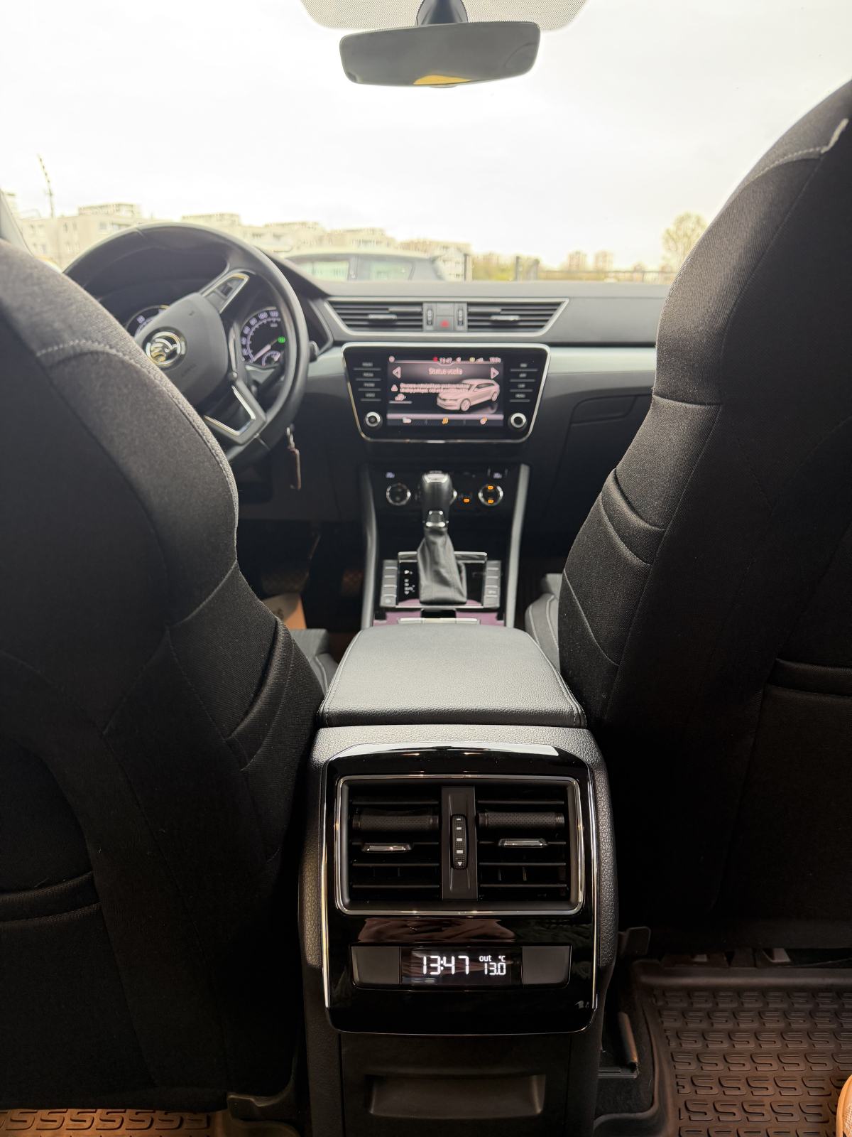 Škoda Superb Combi 2,0 TDI, fotografija 5
