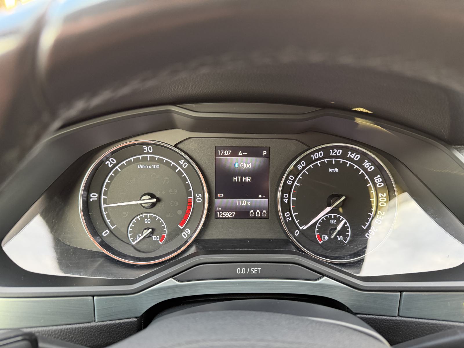 Škoda Superb Combi 2,0 TDI, fotografija 6