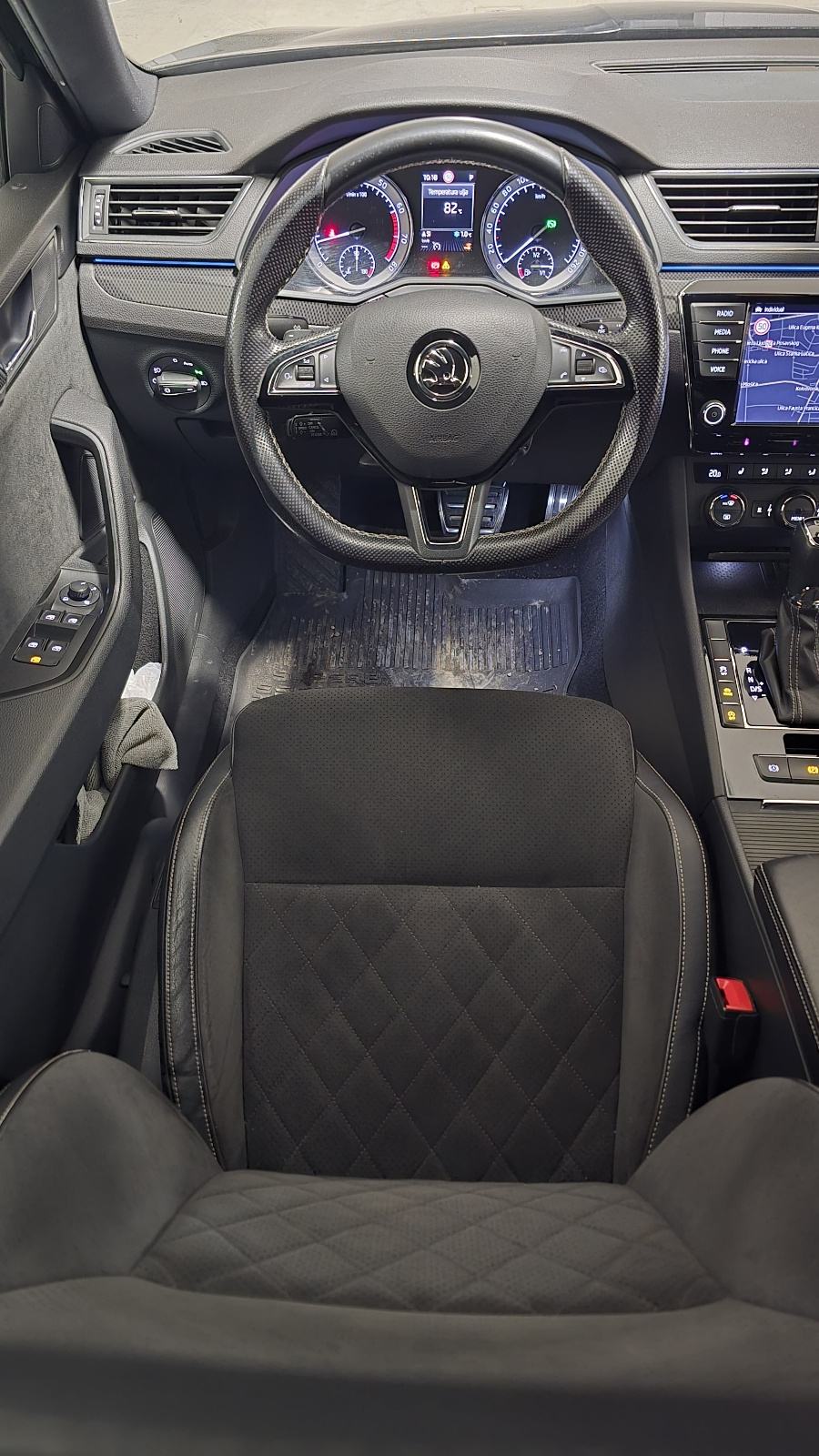 Škoda Superb Sportline 2,0 280ks TSI DSG automatik, fotografija 12