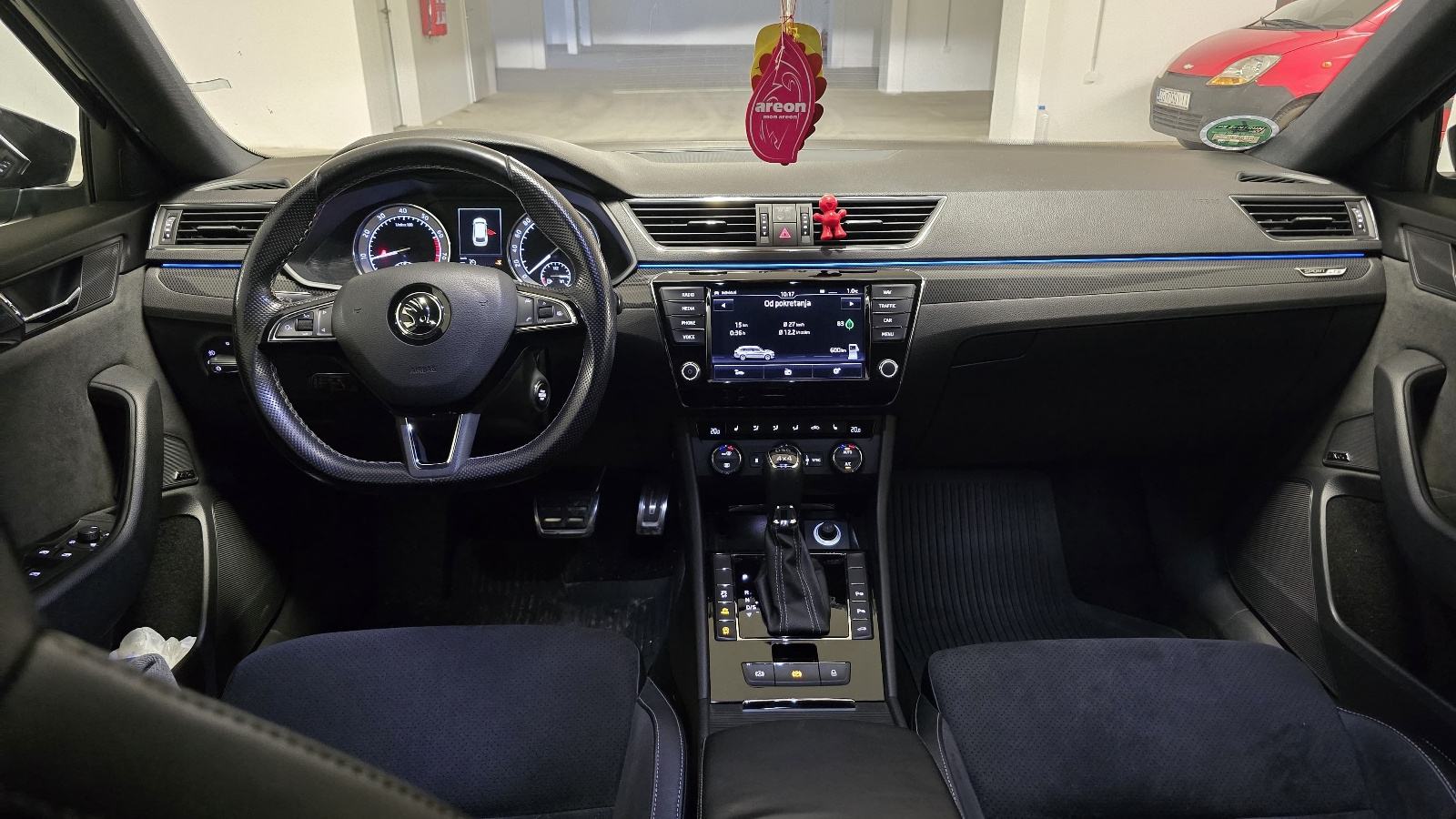 Škoda Superb Sportline 2,0 280ks TSI DSG automatik, fotografija 10