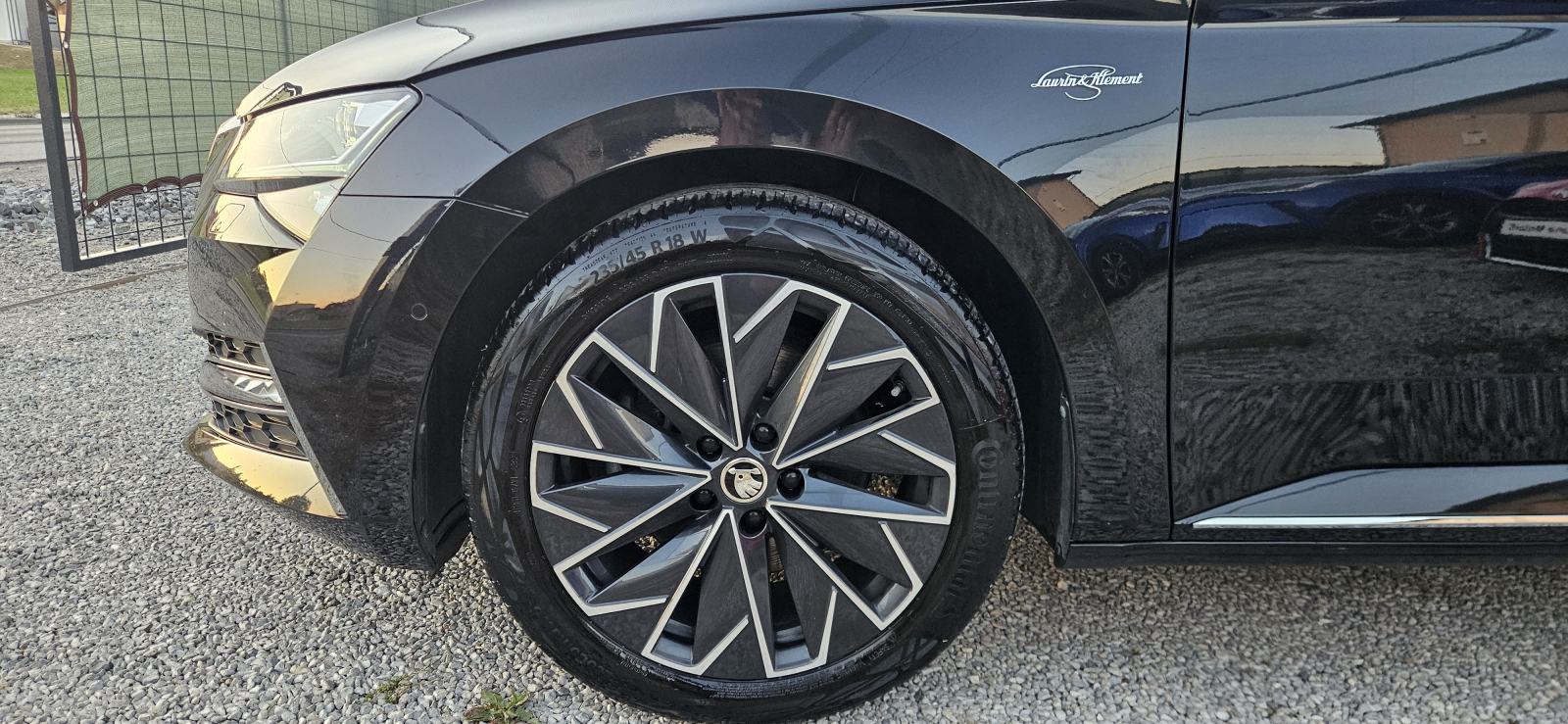 Škoda Superb, DSG 1.4 PHEV 160kWt, kamera 360°Laurin & Klement, fotografija 9