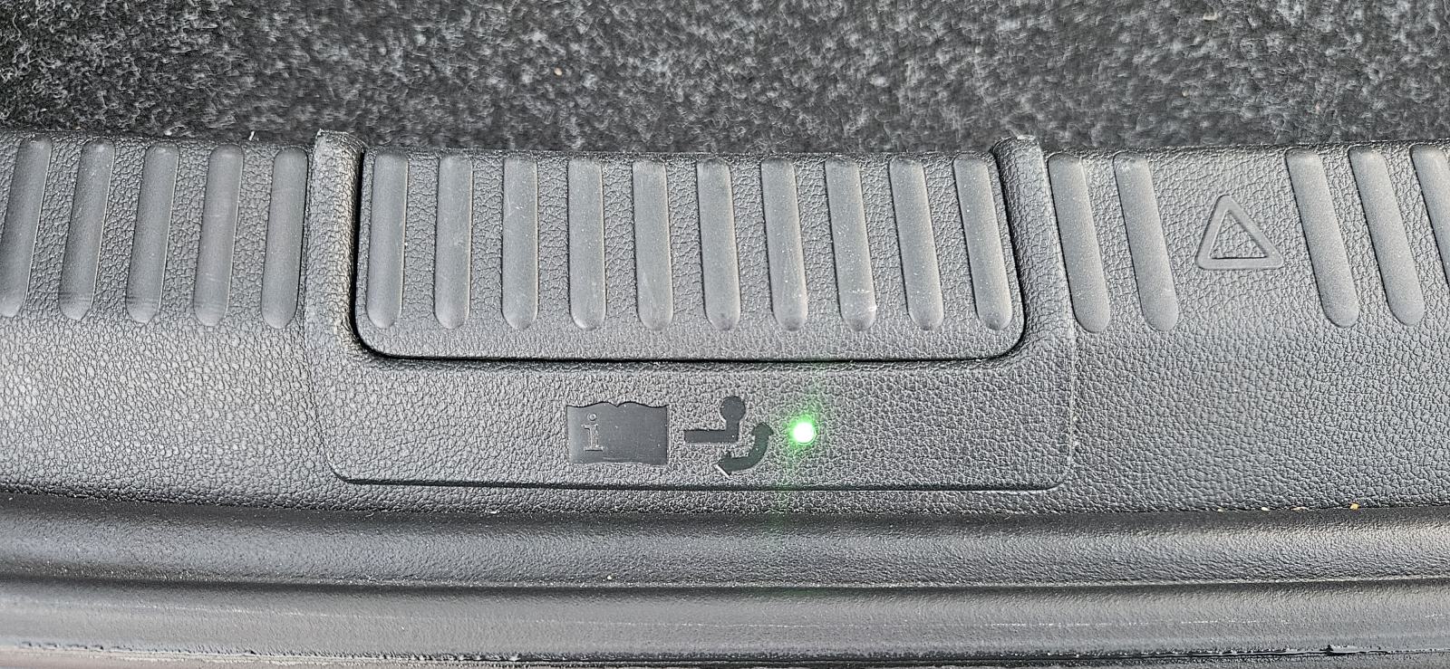 Škoda Superb, DSG 1.4 PHEV 160kWt, kamera 360°Laurin & Klement, fotografija 17