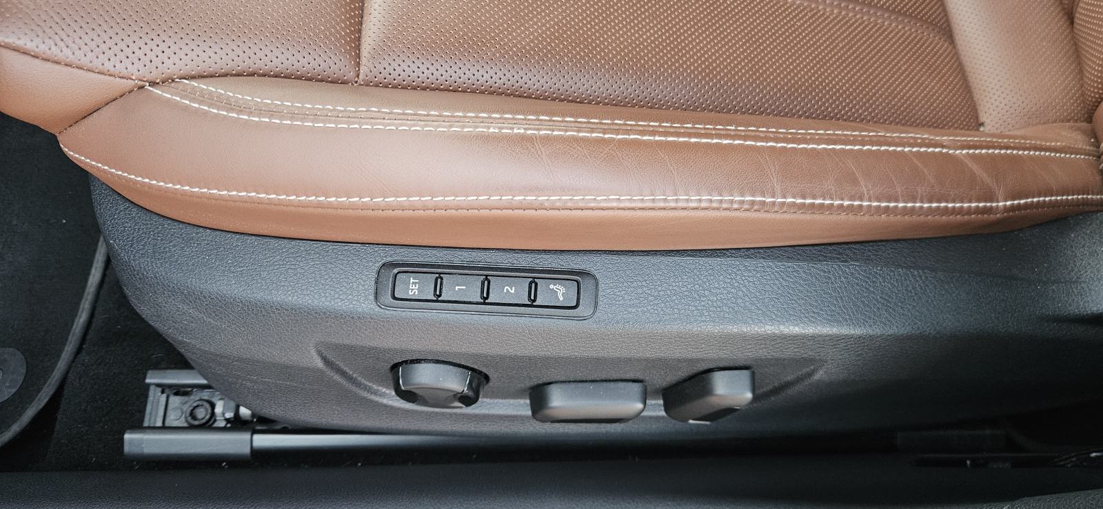 Škoda Superb, DSG 1.4 PHEV 160kWt, kamera 360°Laurin & Klement, fotografija 13