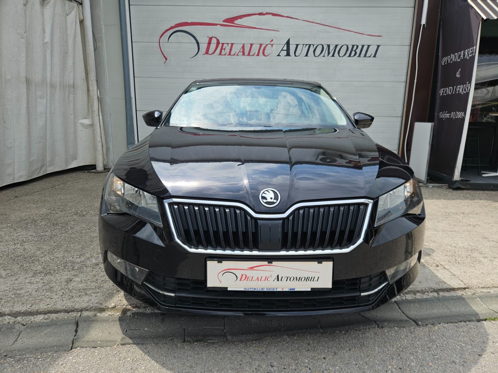 Škoda Superb Limousine 2,0 TDI L&K,163000 km,VRIJEDI POGLEDATI!, fotografija 3