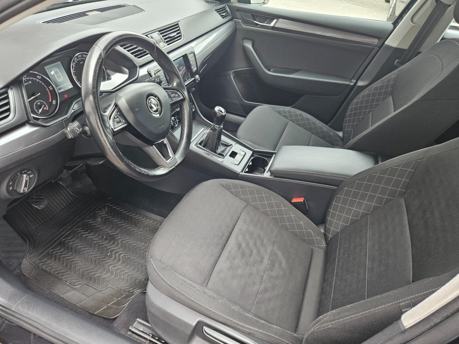 Škoda Superb Limousine 2,0 TDI L&K,163000 km,VRIJEDI POGLEDATI!, fotografija 7