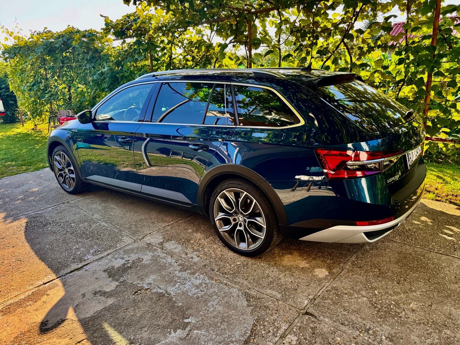 Škoda Superb Scout 2,0 190ks 4x4, fotografija 4