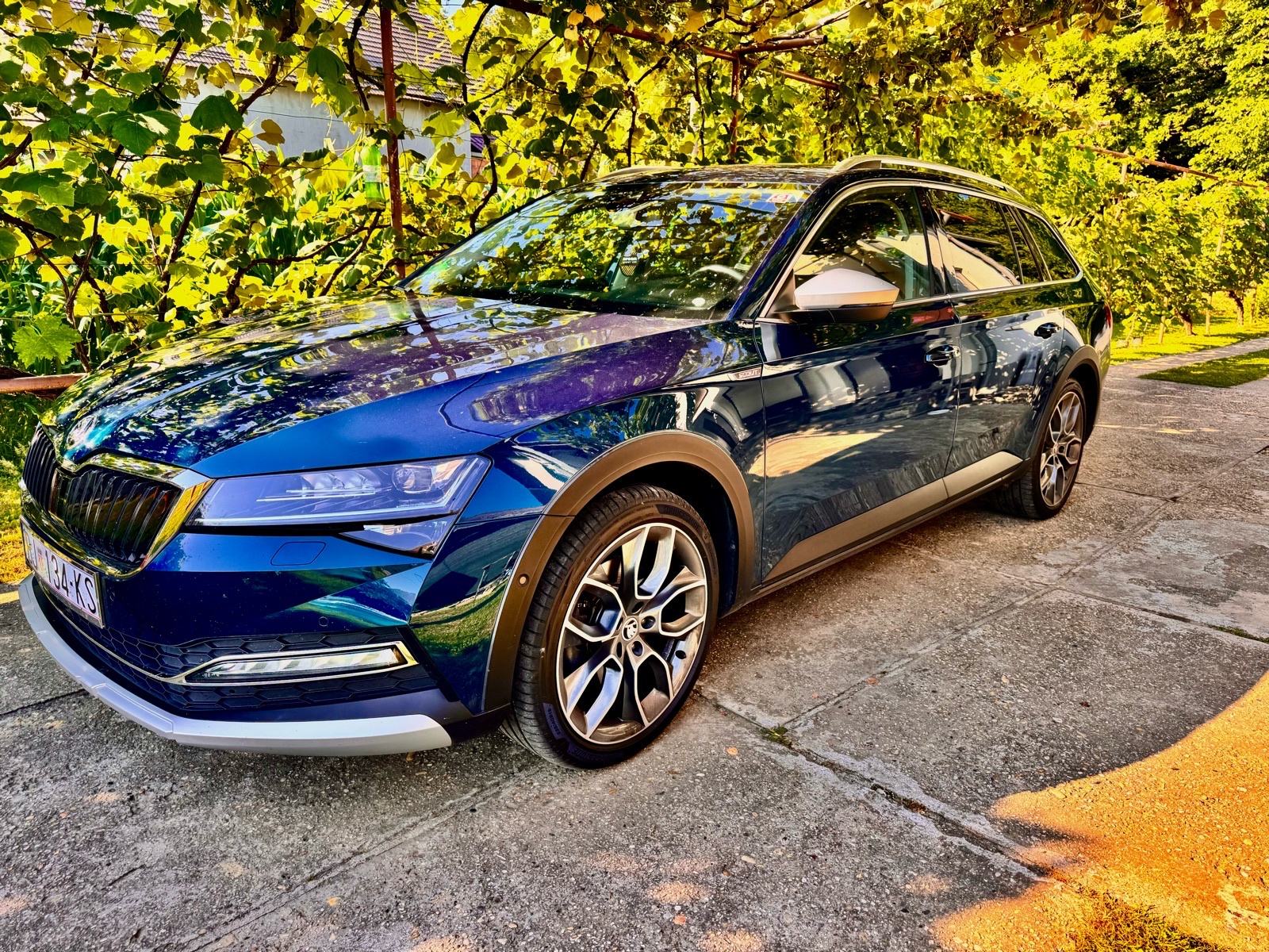 Škoda Superb Scout 2,0 190ks 4x4, fotografija 5