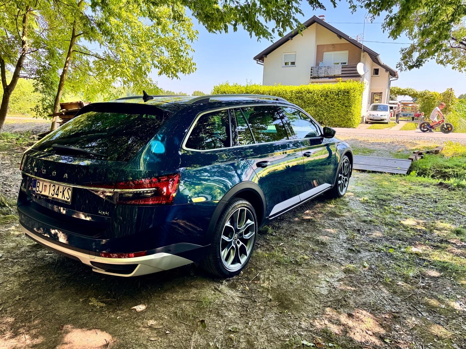 Škoda Superb Scout 2,0 190ks 4x4, fotografija 8
