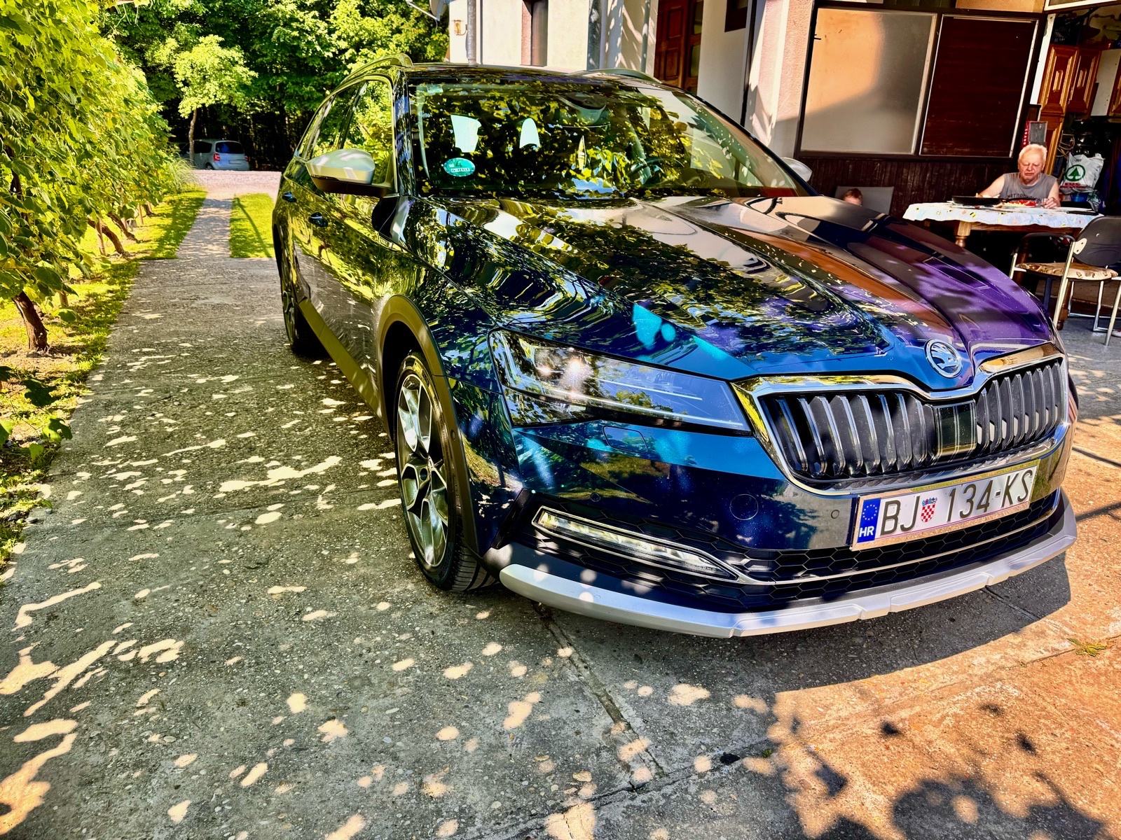 Škoda Superb Scout 2,0 190ks 4x4, fotografija 9