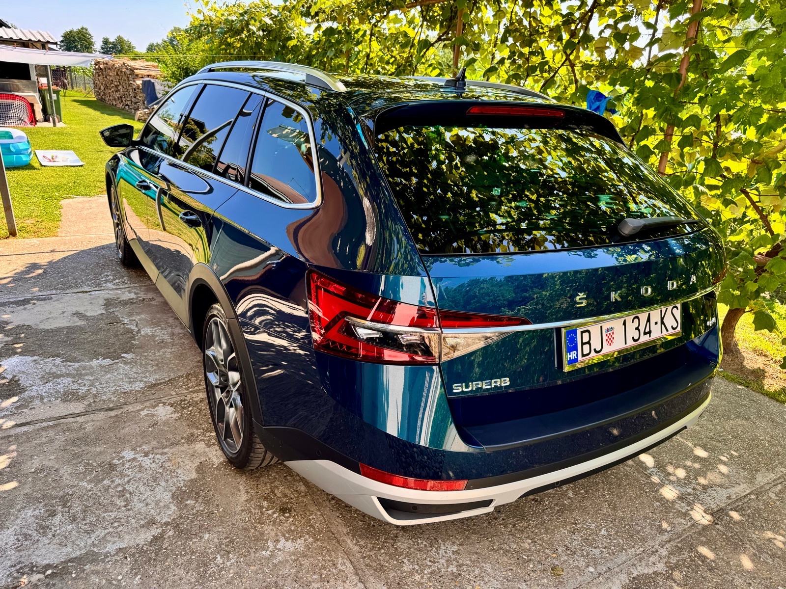 Škoda Superb Scout 2,0 190ks 4x4, fotografija 13