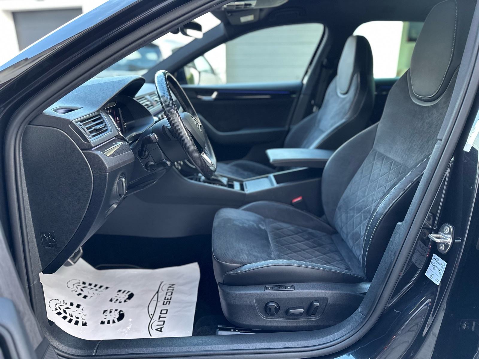 Škoda Superb Sportline 2,0 TDI automatik TOP STANJE -SERVIS-GARANCIJA!, fotografija 10