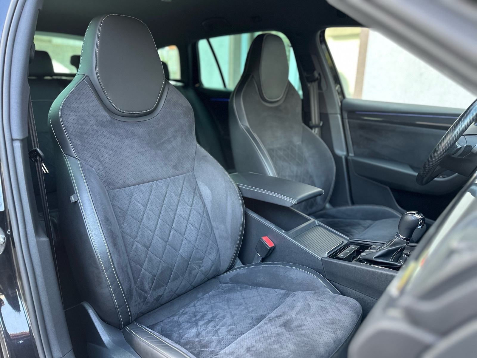 Škoda Superb Sportline 2,0 TDI automatik TOP STANJE -SERVIS-GARANCIJA!, fotografija 18