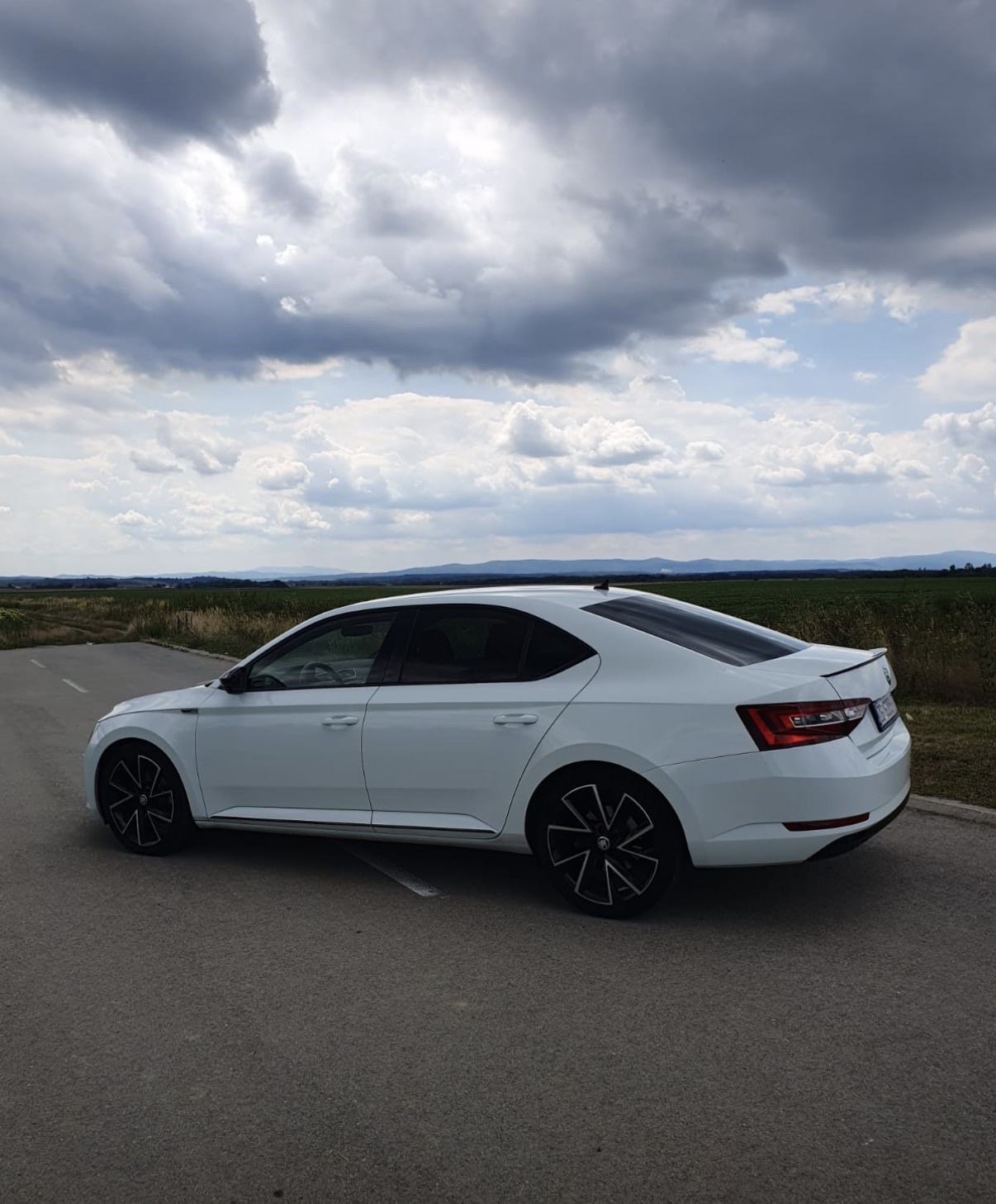 Škoda Superba SportLine 140KW DSG, pogled izvana - slika 1