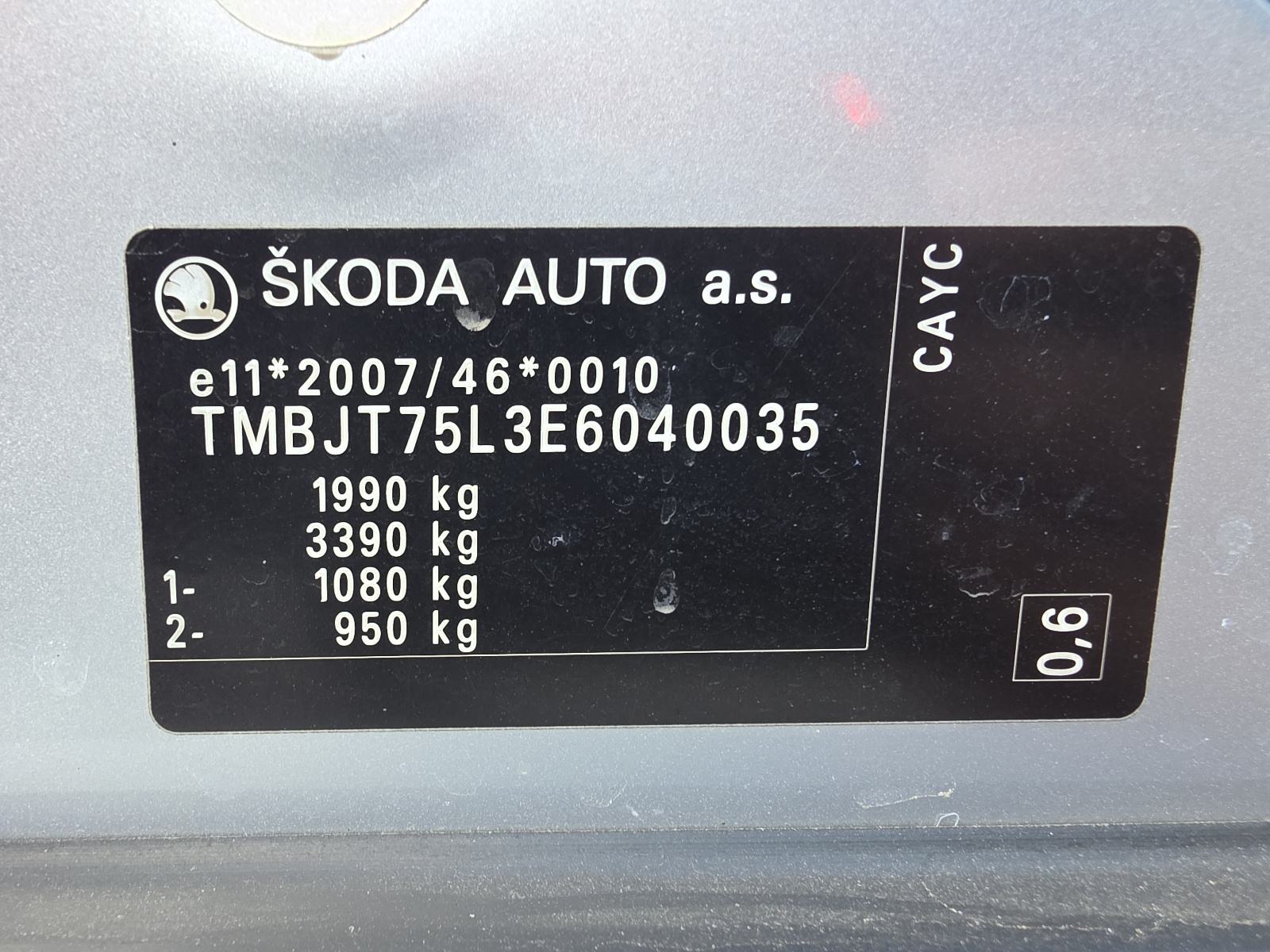 Škoda Yeti 1,6 TDI automatik..67 tkm..Xenon, fotografija 16