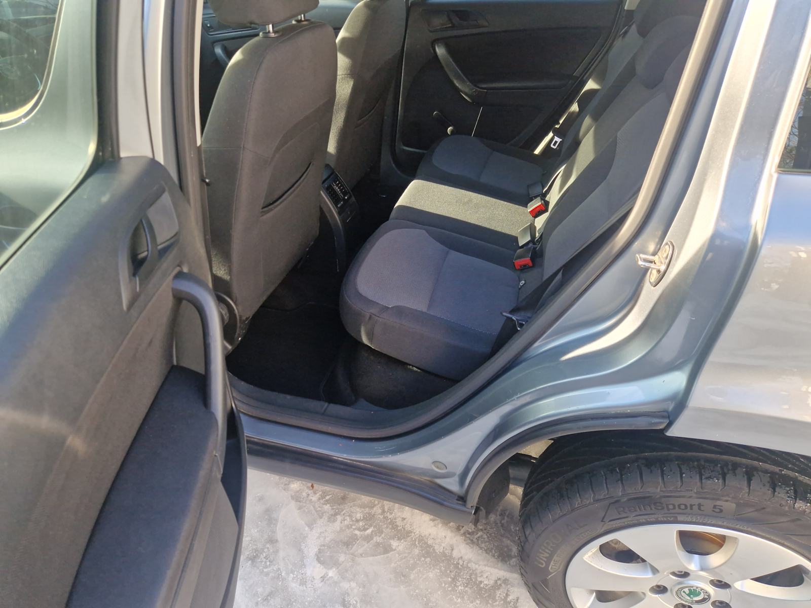 Škoda Yeti 1,6 TDI kuka Kartice do 36 mj jamstvo uz dogovor, fotografija 8