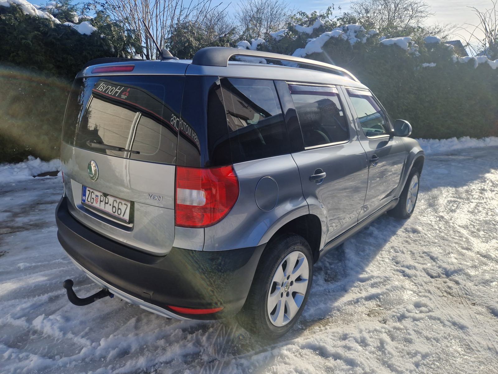 Škoda Yeti 1,6 TDI kuka Kartice do 36 mj jamstvo uz dogovor, fotografija 3