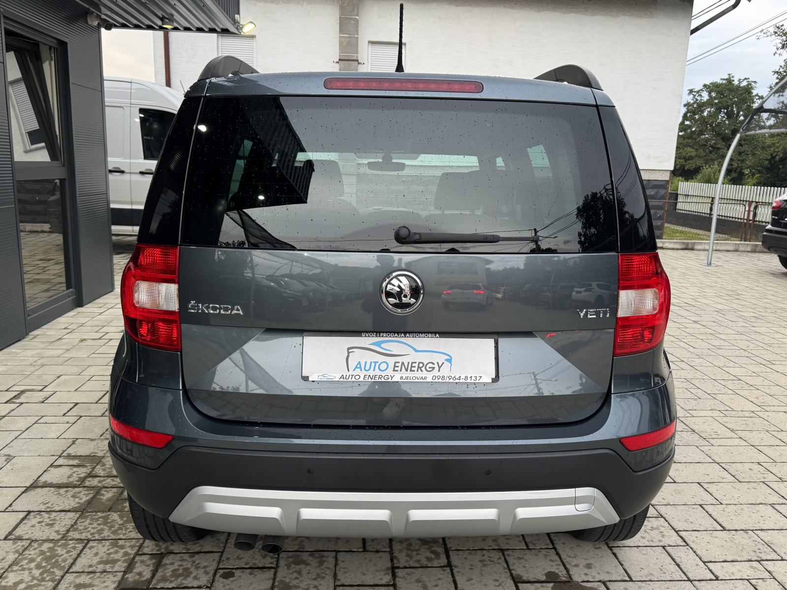 Škoda Yeti 2,0 TDI ⭐ Outdoor ⭐ PDC, Tempomat, Grijj. Sjed., Euro kuka, fotografija 7