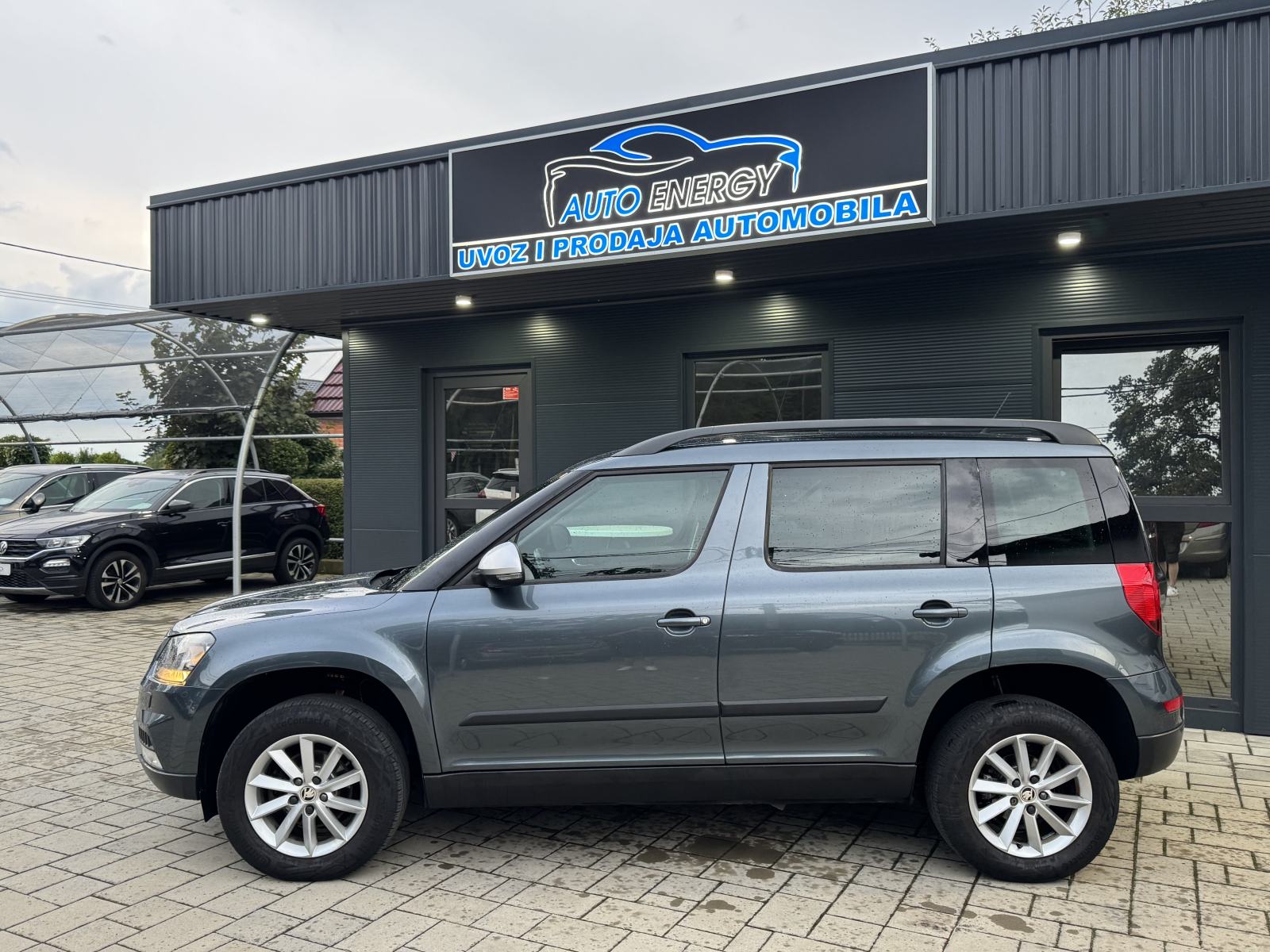 Škoda Yeti 2,0 TDI ⭐ Outdoor ⭐ PDC, Tempomat, Grijj. Sjed., Euro kuka, fotografija 2