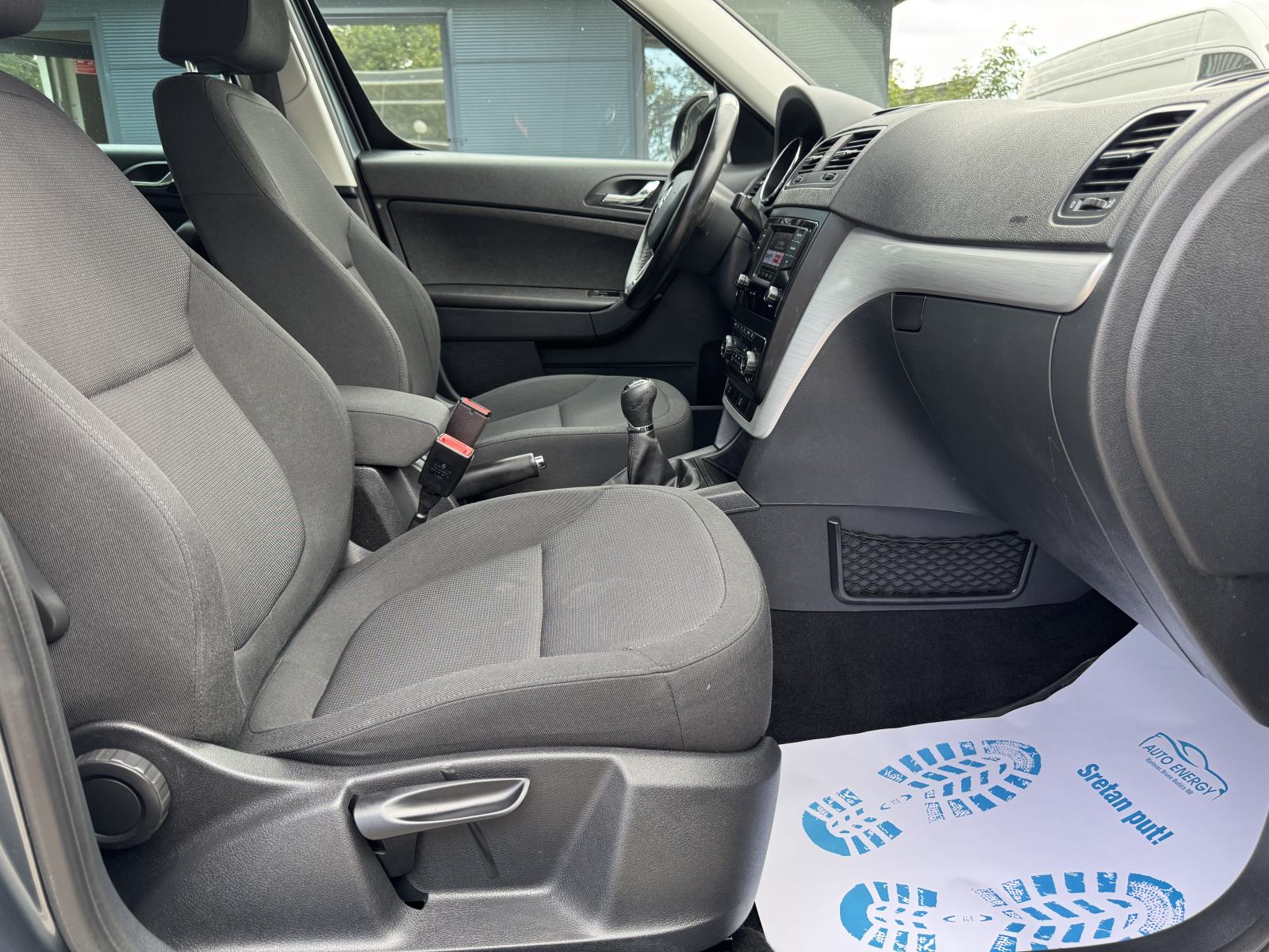 Škoda Yeti 2,0 TDI ⭐ Outdoor ⭐ PDC, Tempomat, Grijj. Sjed., Euro kuka, fotografija 16