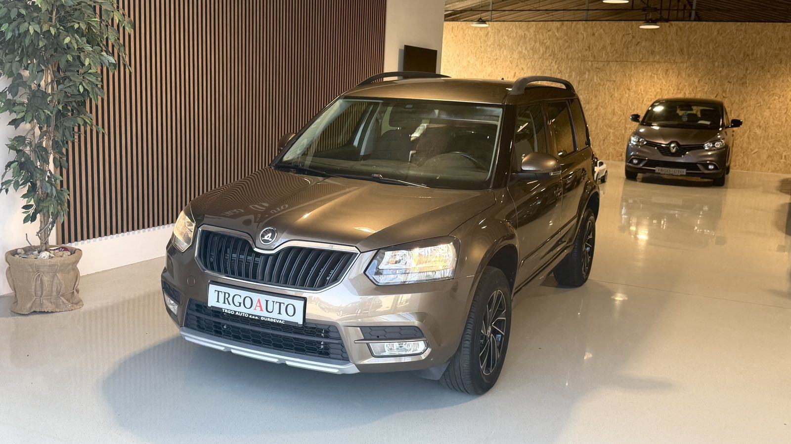 Škoda Yeti 2,0 TDI *TEMPOMAT - PDC - ALU 16'' - 12 MJ JAMSTVO*, fotografija 3