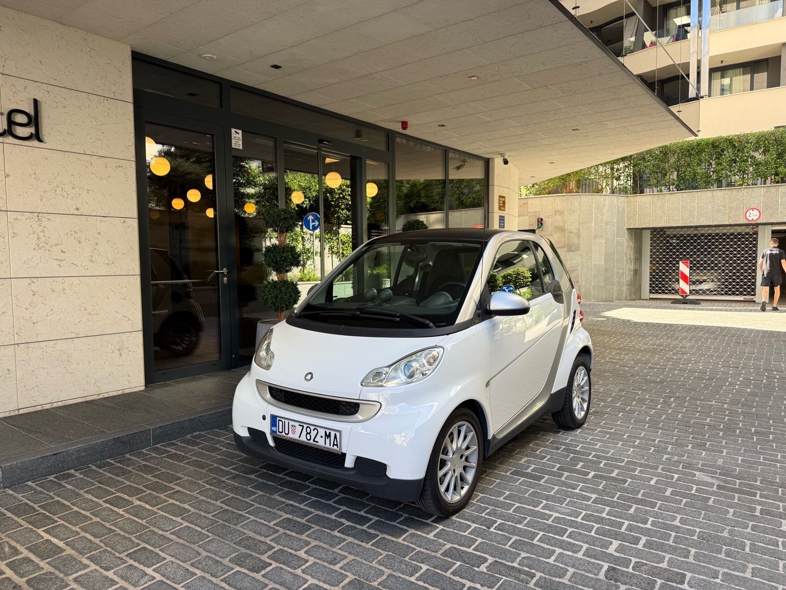 Smart automatik - TOP stanje, fotografija 1