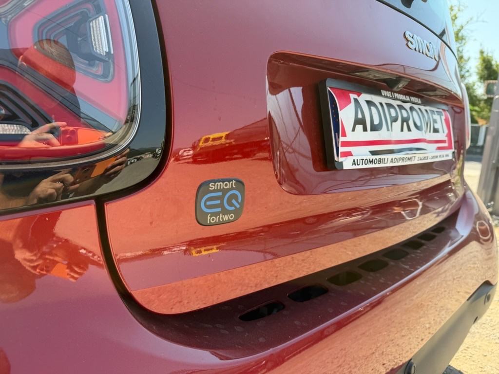 Smart EQ fortwo automatik/ REG 1 GOD !!, fotografija 7