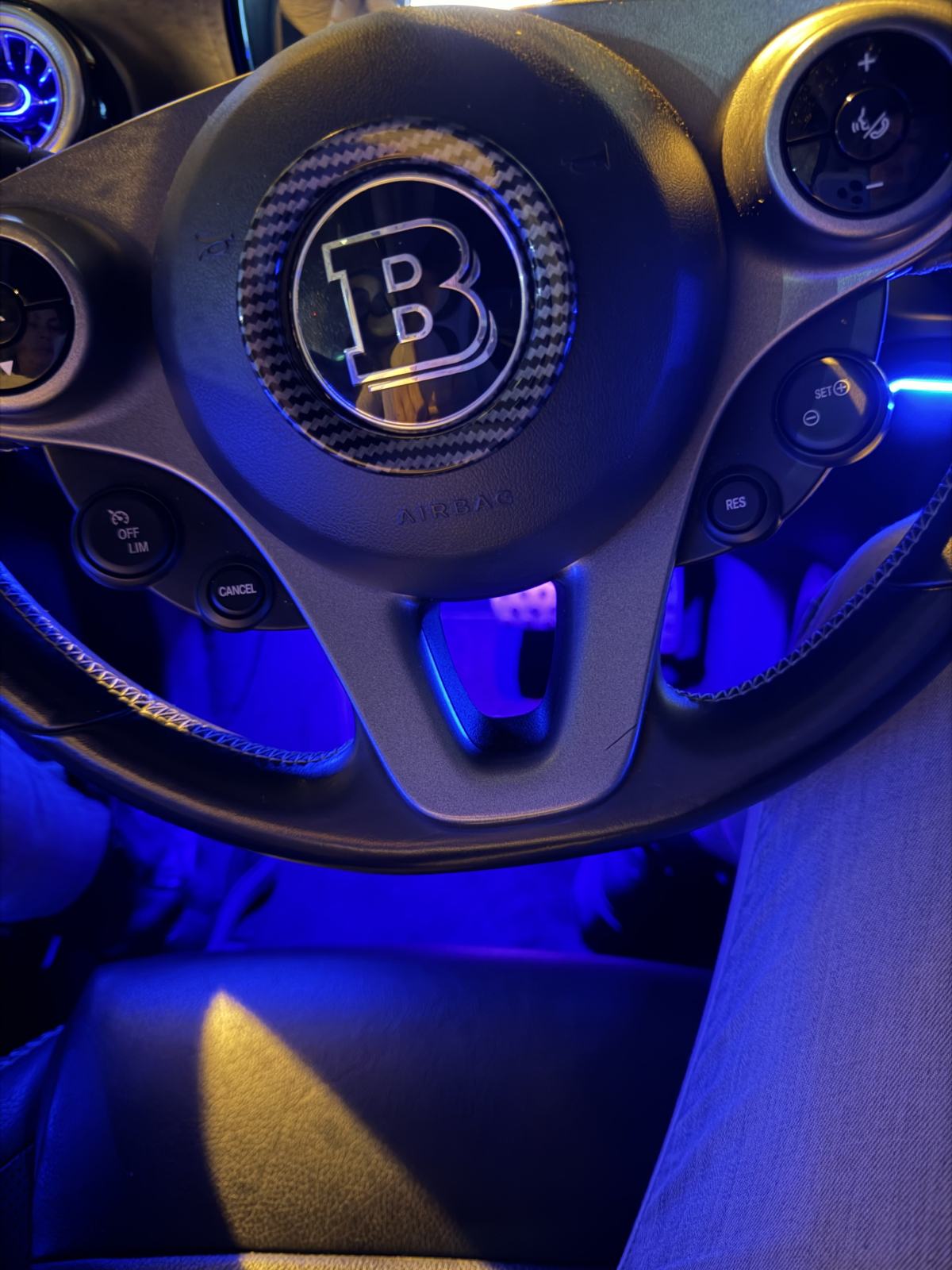 Smart EQ fortwo Brabus – 2019. – 22 kW – PANORAMA – KOŽA – TOP STANJE, fotografija 11