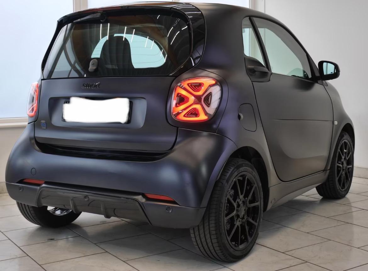 Smart EQ fortwo BRABUS BLUEDAWN EDITION, JBL, LED, PANO, fotografija 5