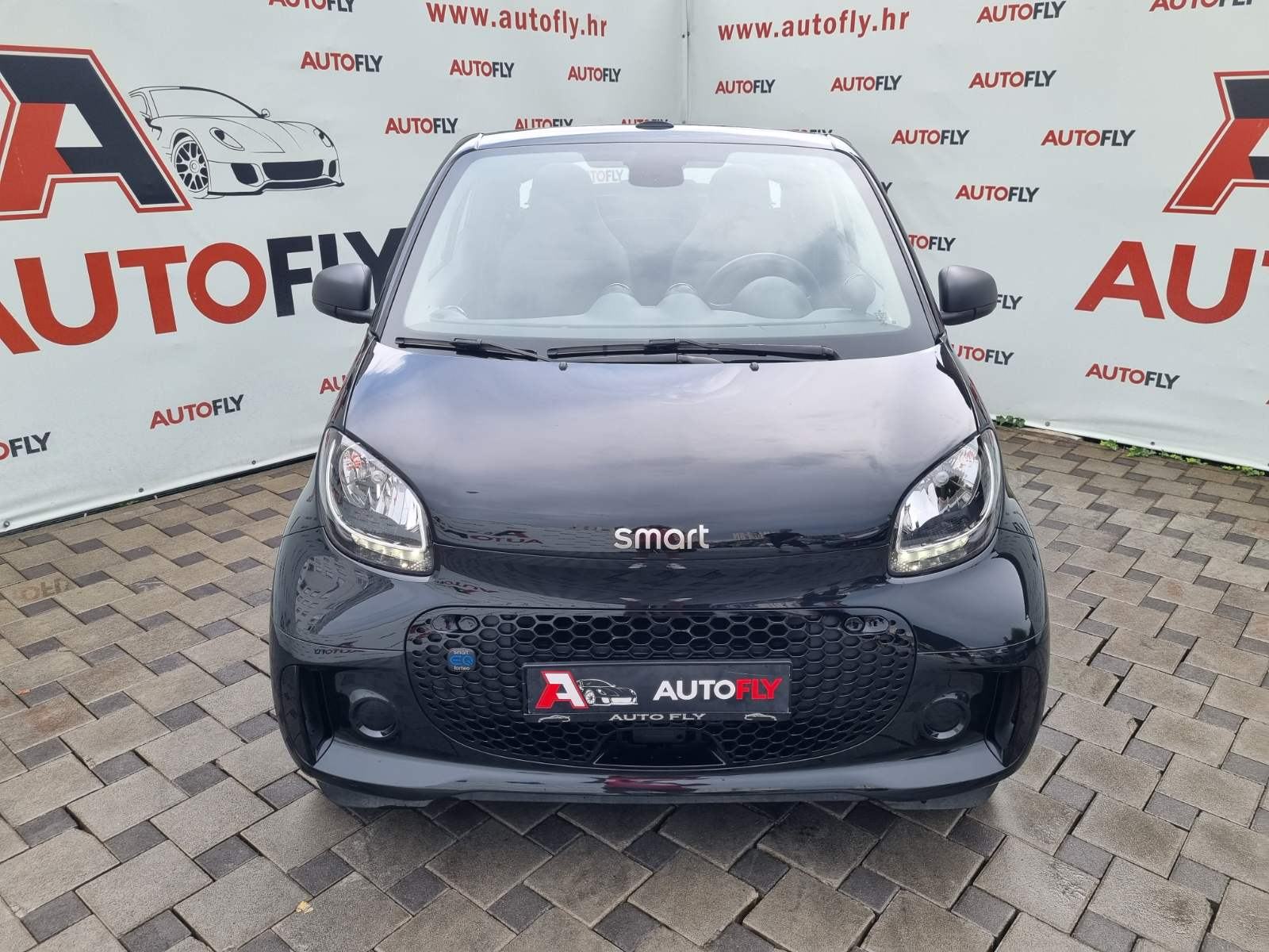 Smart EQ fortwo Cabrio, Tempomat, MF volan, 16"alu, fotografija 2