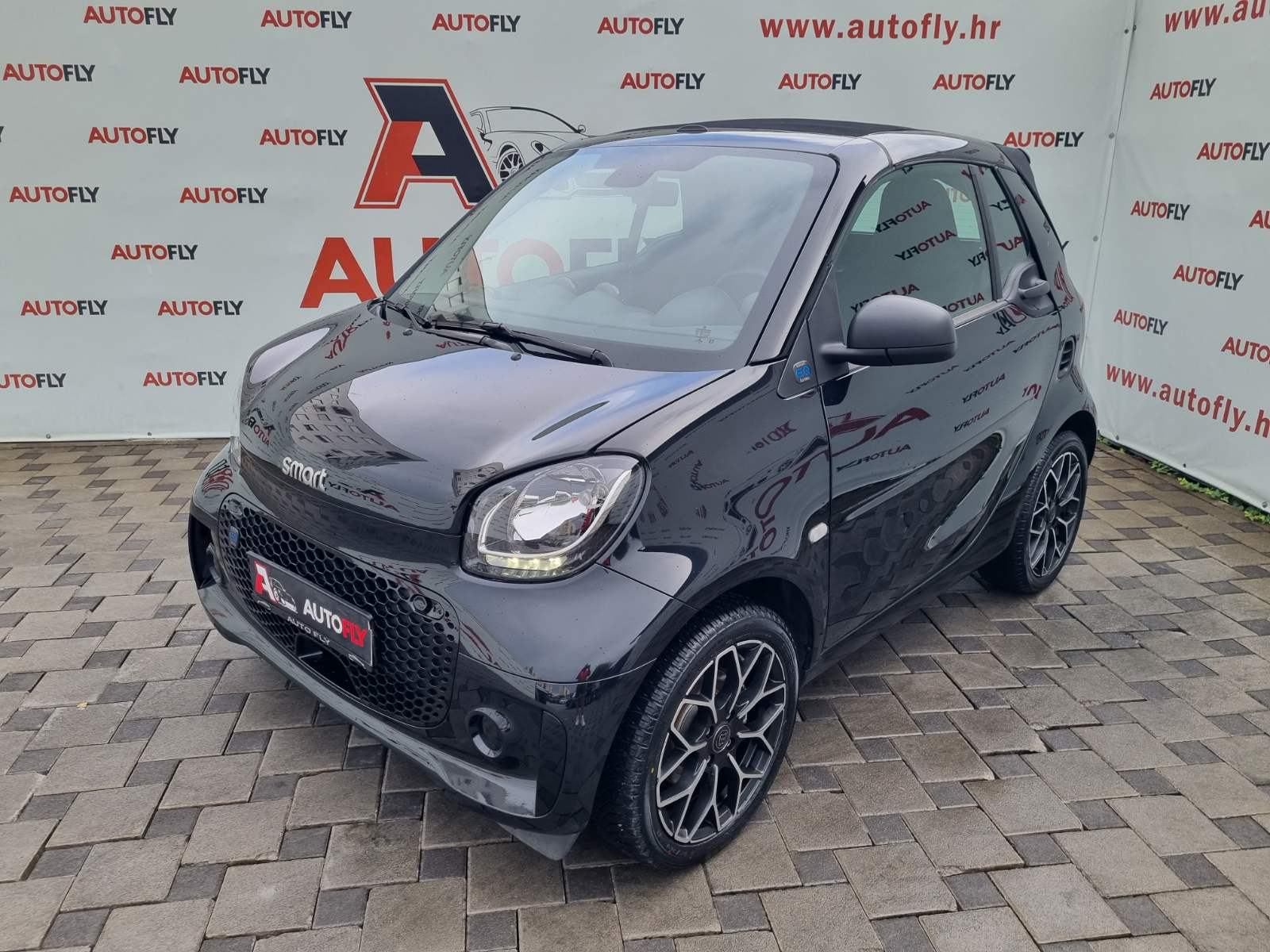 Smart EQ fortwo Cabrio, Tempomat, MF volan, 16"alu, fotografija 9