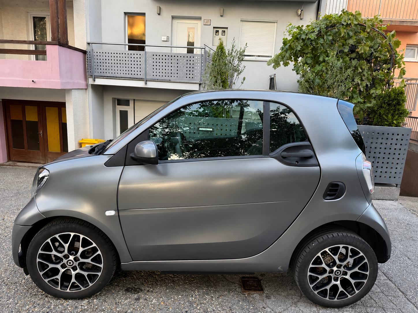 Smart EQ fortwo Coupe – potpuno električni gradski ljubimac, fotografija 4