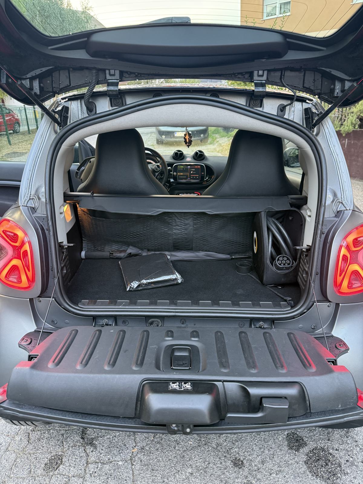 Smart EQ fortwo Coupe – potpuno električni gradski ljubimac, fotografija 7