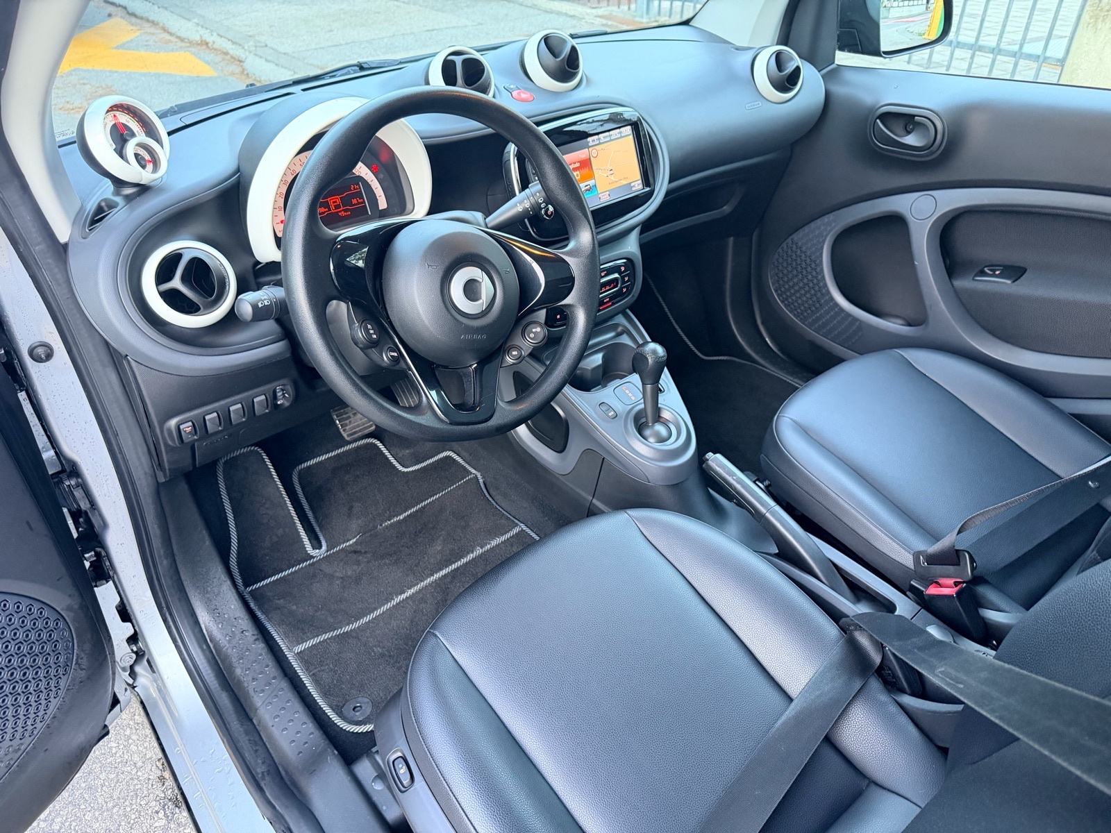 Smart EQ fortwo EQ automatik, fotografija 12