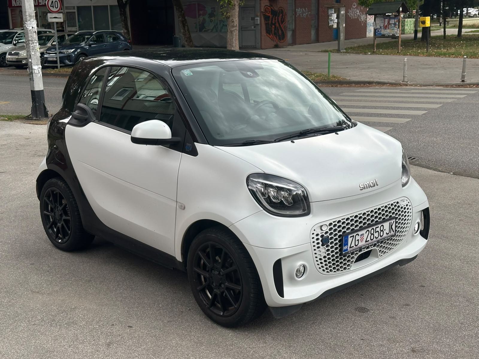 Smart EQ BRABUS felge, limitirana serija u mat bjeloj boji, JBL, FULL, fotografija 6