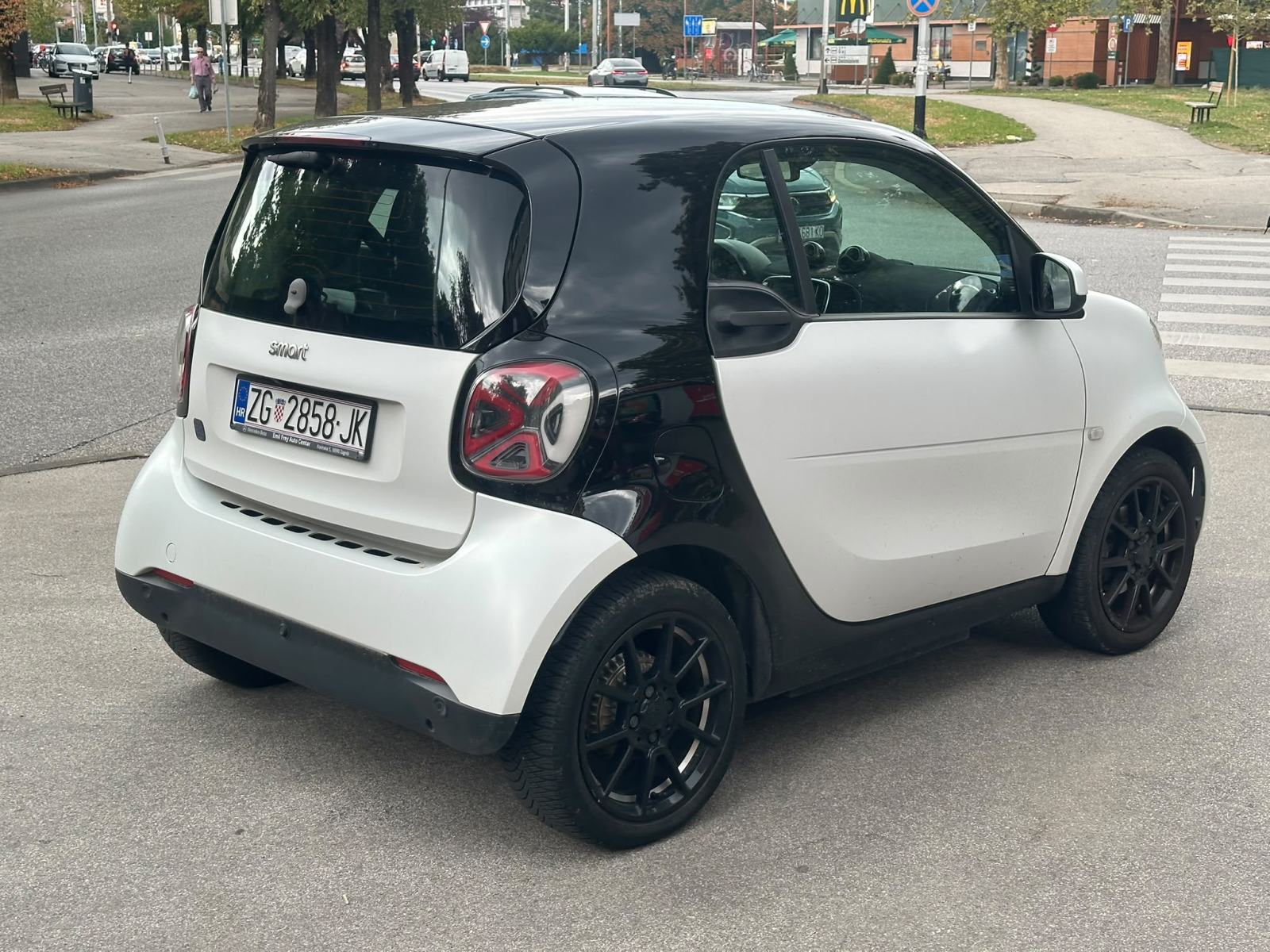 Smart EQ BRABUS felge, limitirana serija u mat bjeloj boji, JBL, FULL, fotografija 7
