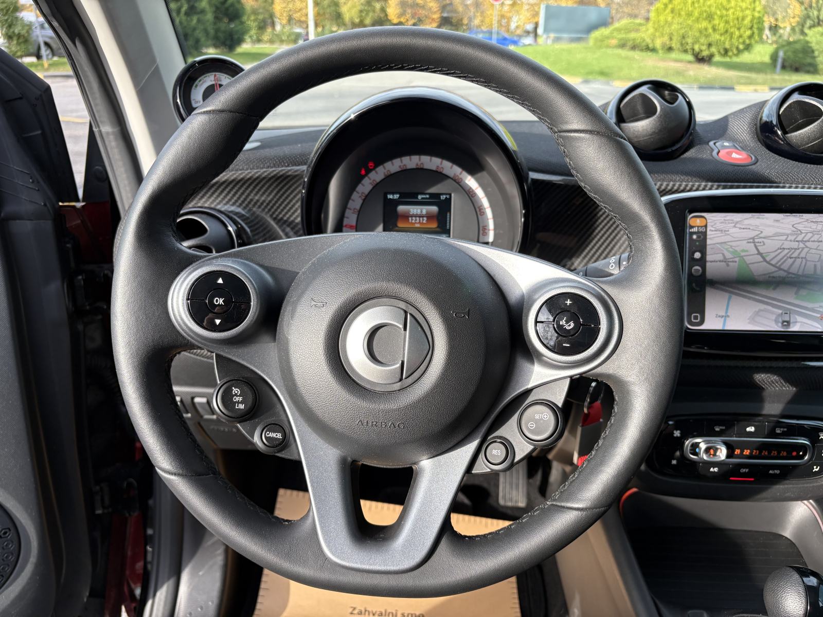 ⚡Smart EQ fortwo EXCLUSIVE PRIME 08/23 top oprema koža pano gar:10/27⚡, fotografija 10