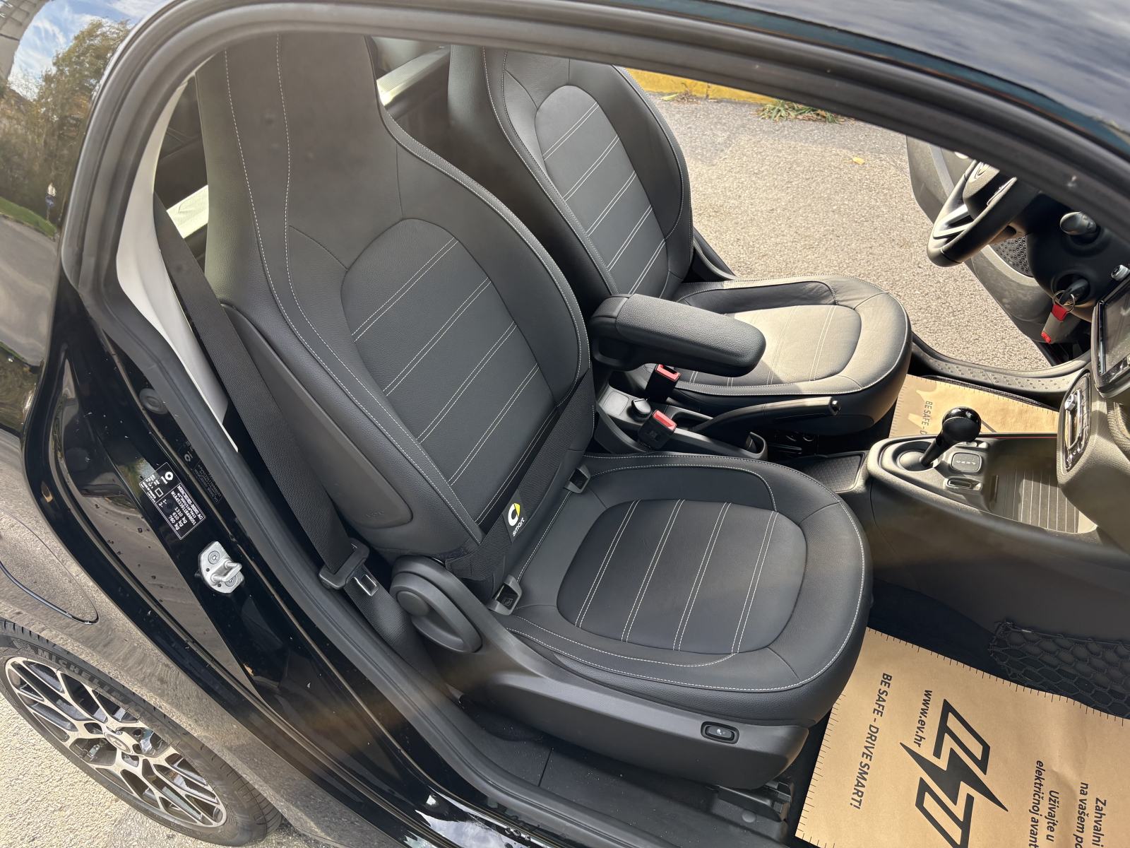 ⚡Smart EQ fortwo EXCLUSIVE PRIME 08/23 top oprema koža pano gar:10/27⚡, fotografija 11